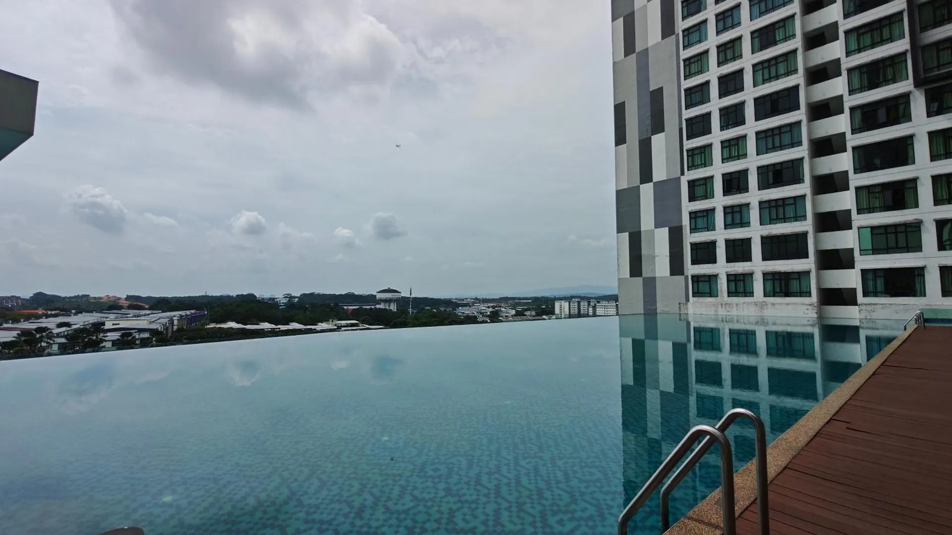 Apartment Kempas Dsummit Residences By Antlerzone Johor Bahru