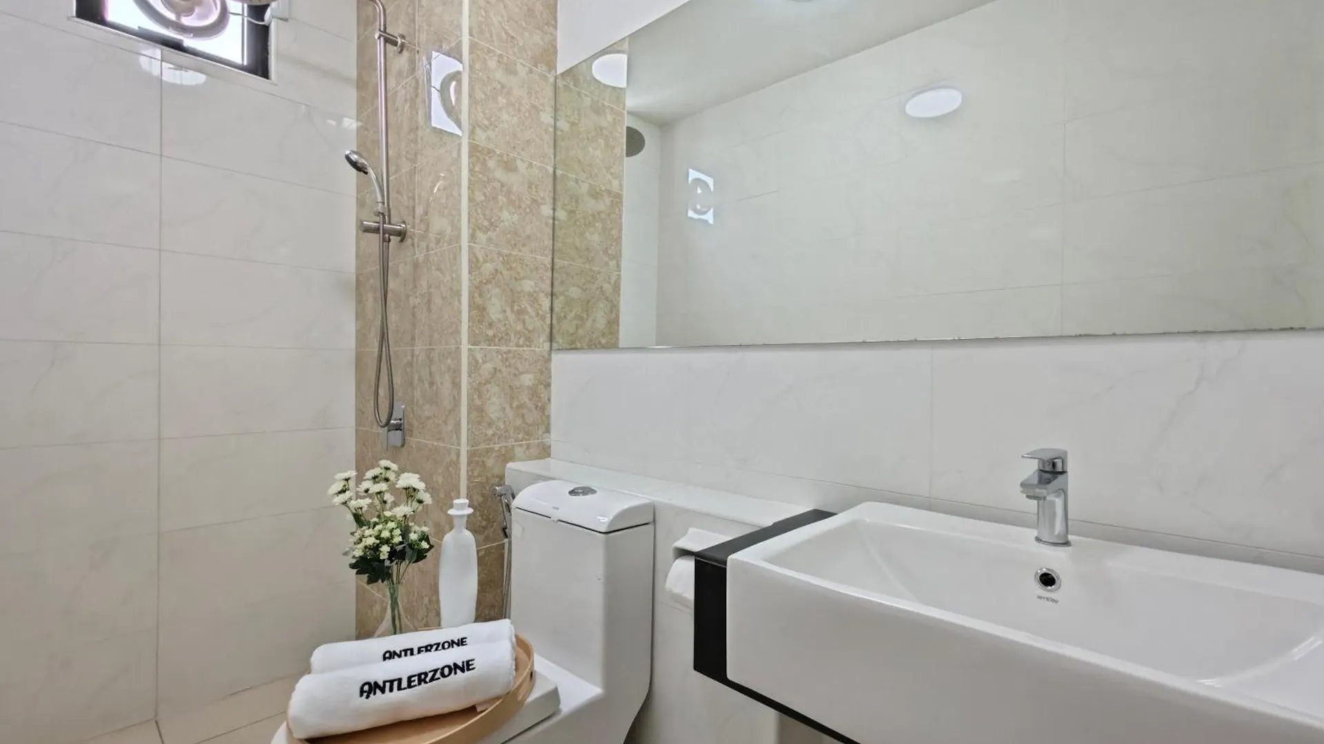Kempas Dsummit Residences By Antlerzone Johor Bahru 0*,