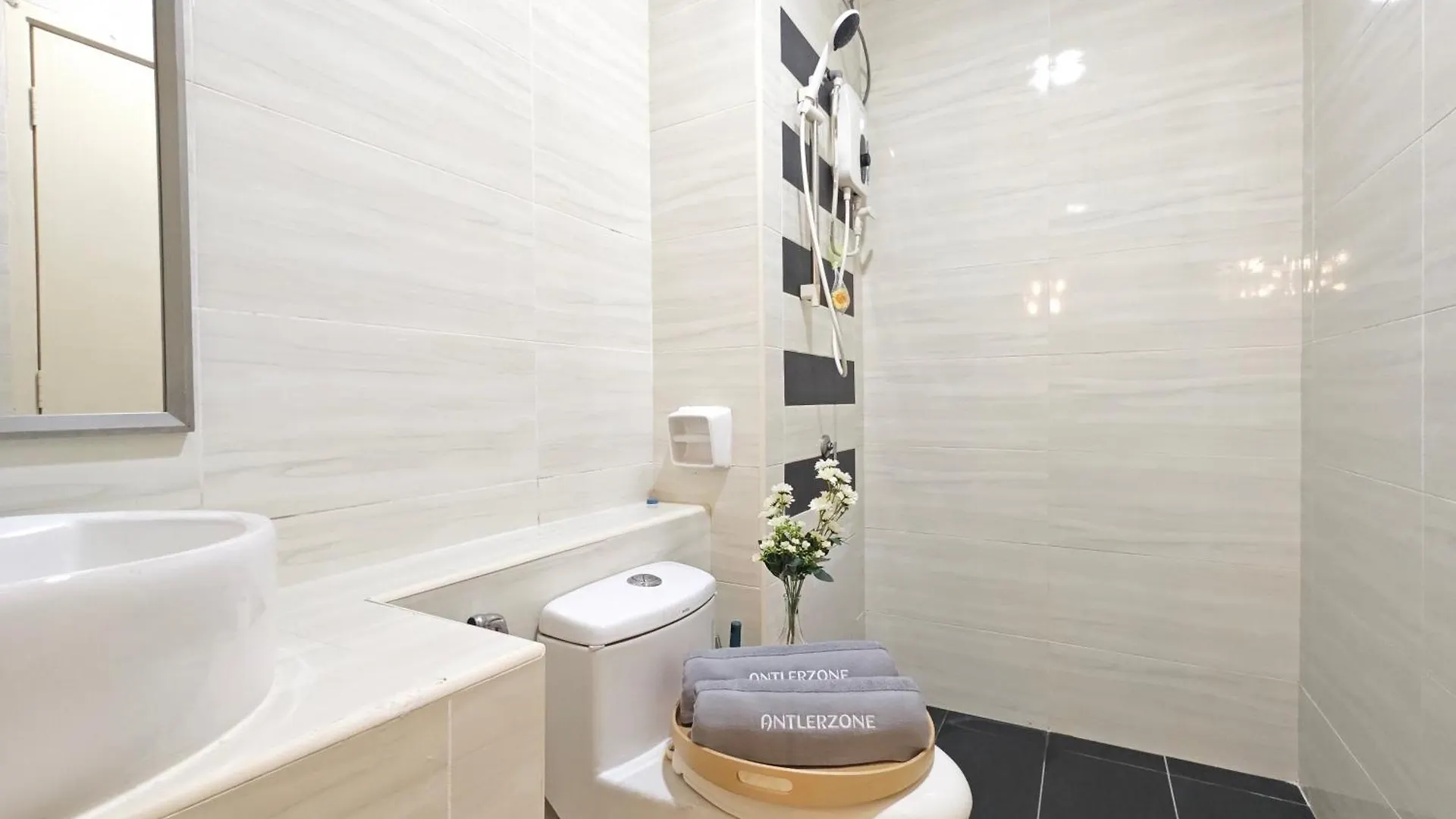 Kempas Dsummit Residences By Antlerzone Johor Bahru 0*,  Malaysia